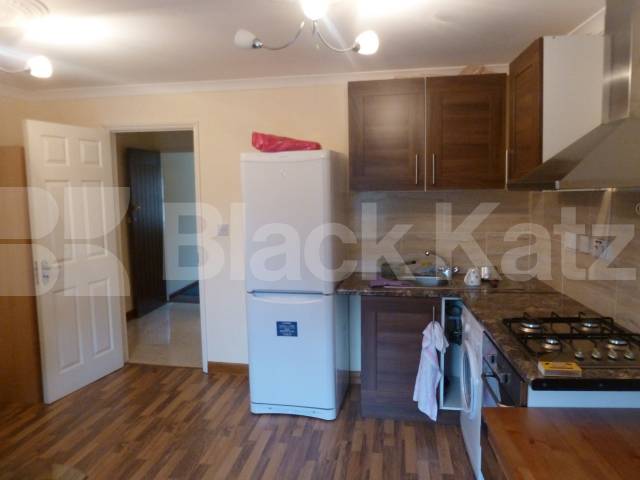 			NEW INSTRUCTION , 1 Bedroom, 1 bath, 1 reception Flat			 OLD STREET EC1V 9BD, OLD STREET  